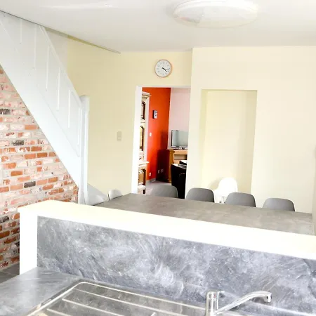 House With 5 Bedrooms In With Wonderful City View And Furnished Garden *